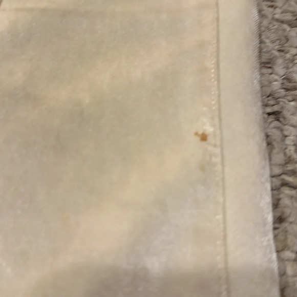 Woman’s bebe brand velour pants. Boot cut mid rise in cream Size 8. - Picture 7 of 7